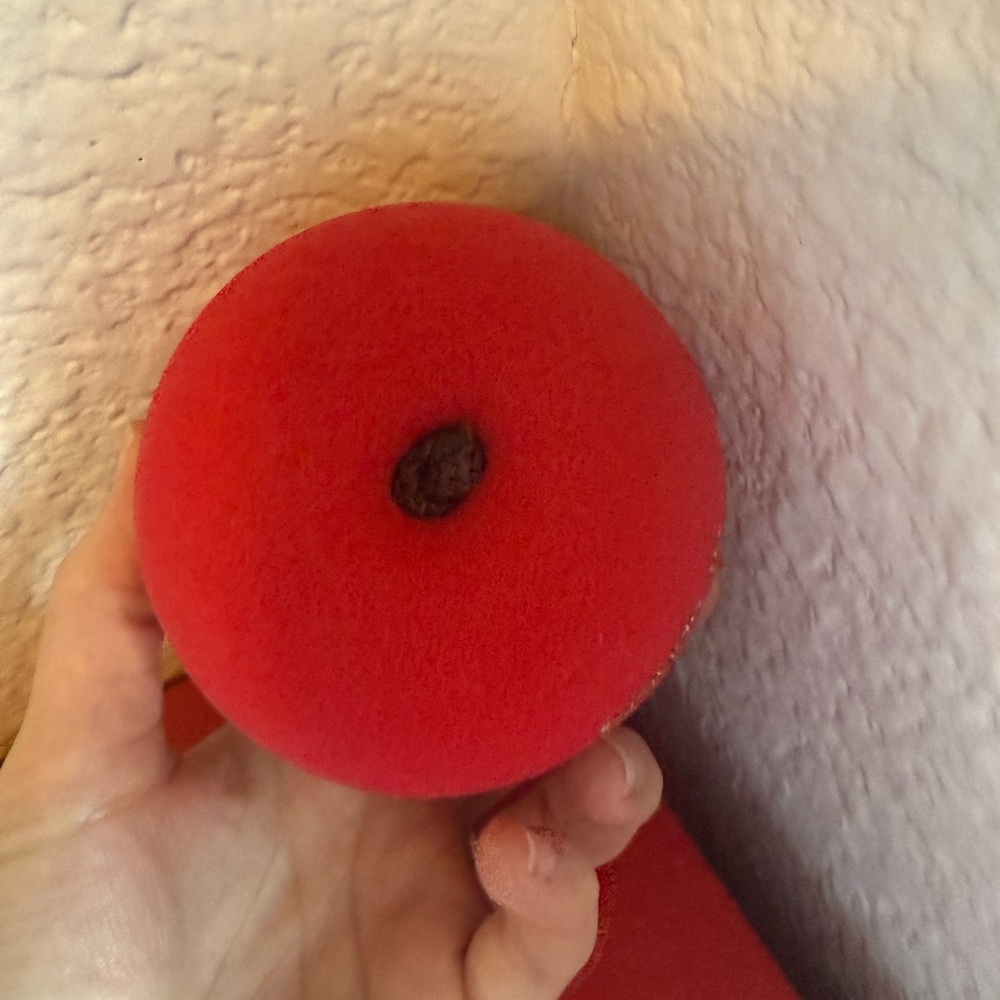 The Wizard of Oz at Sphere Authentic Falling Apple - Picture 5 of 8